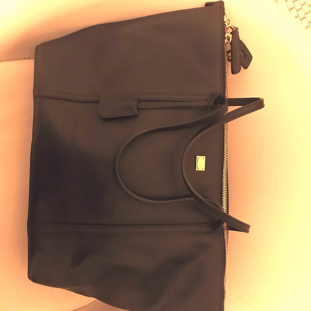 Dolce&Gabbana Black Patent with Gold Hardware Leat